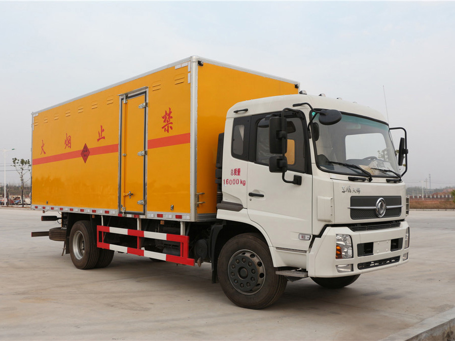 東風(fēng)天錦CLW5160XQYD5爆破器材運(yùn)輸車